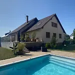 Maison - Piscine Privee - 6 Personnes - 20 Min Du Centre A Pied 펜션