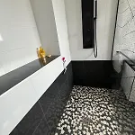 Maison - Piscine Privee - 6 Personnes - 20 Min Du Centre A Pied *