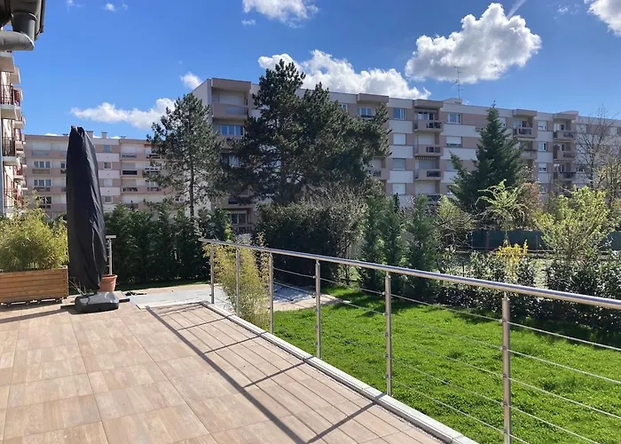 Maison - Piscine Privee - 6 Personnes - 20 Min Du Centre A Pied *