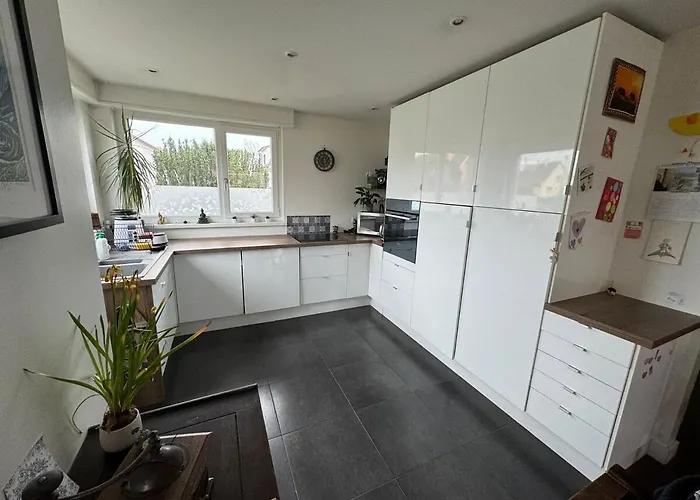 Dom wakacyjny Maison - Piscine Privee - 6 Personnes - 20 Min Du Centre A Pied